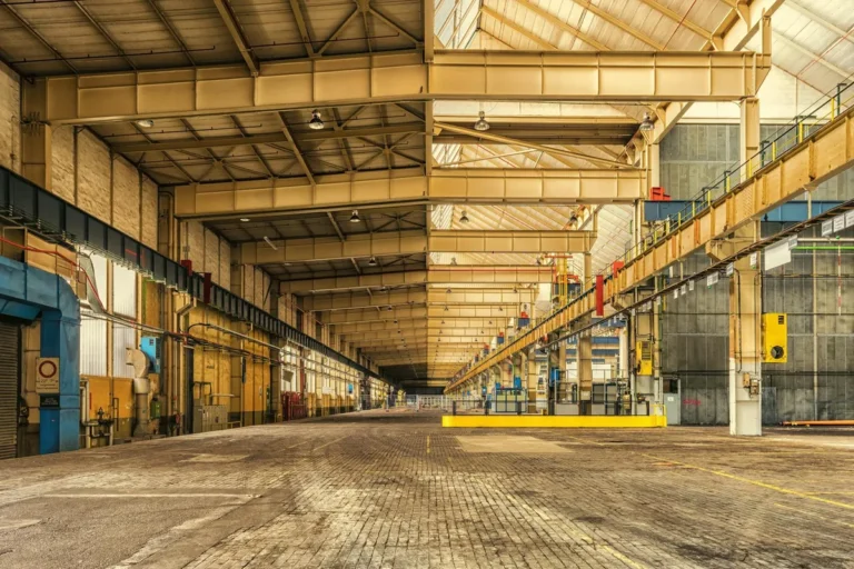 How a Mid-Size Manufacturer Navigated the Capacity-Expansion Decision