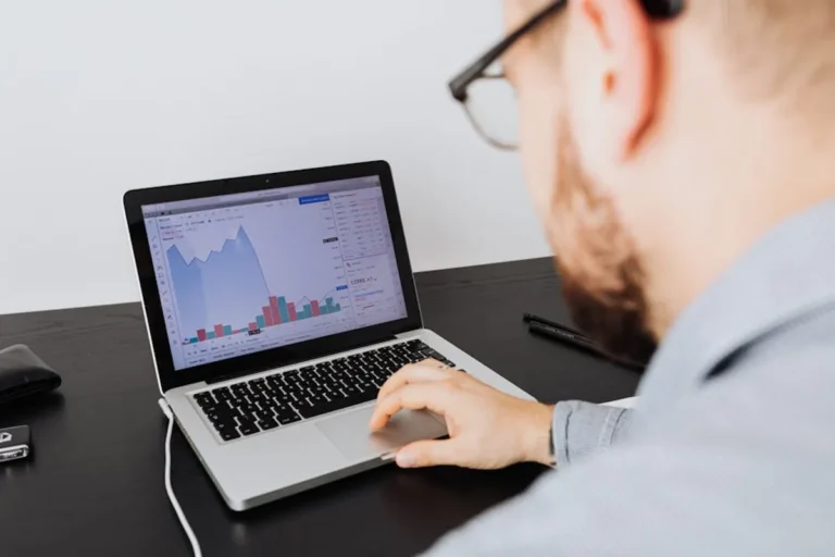 How mrmeasurements.com Fits Into a Smarter Topic Cluster Strategy: A Steel, Manufacturing, And Industrial Supply Perspective