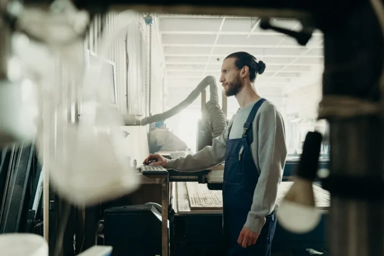 Industrial Manufacturing Trends to Watch in 2026